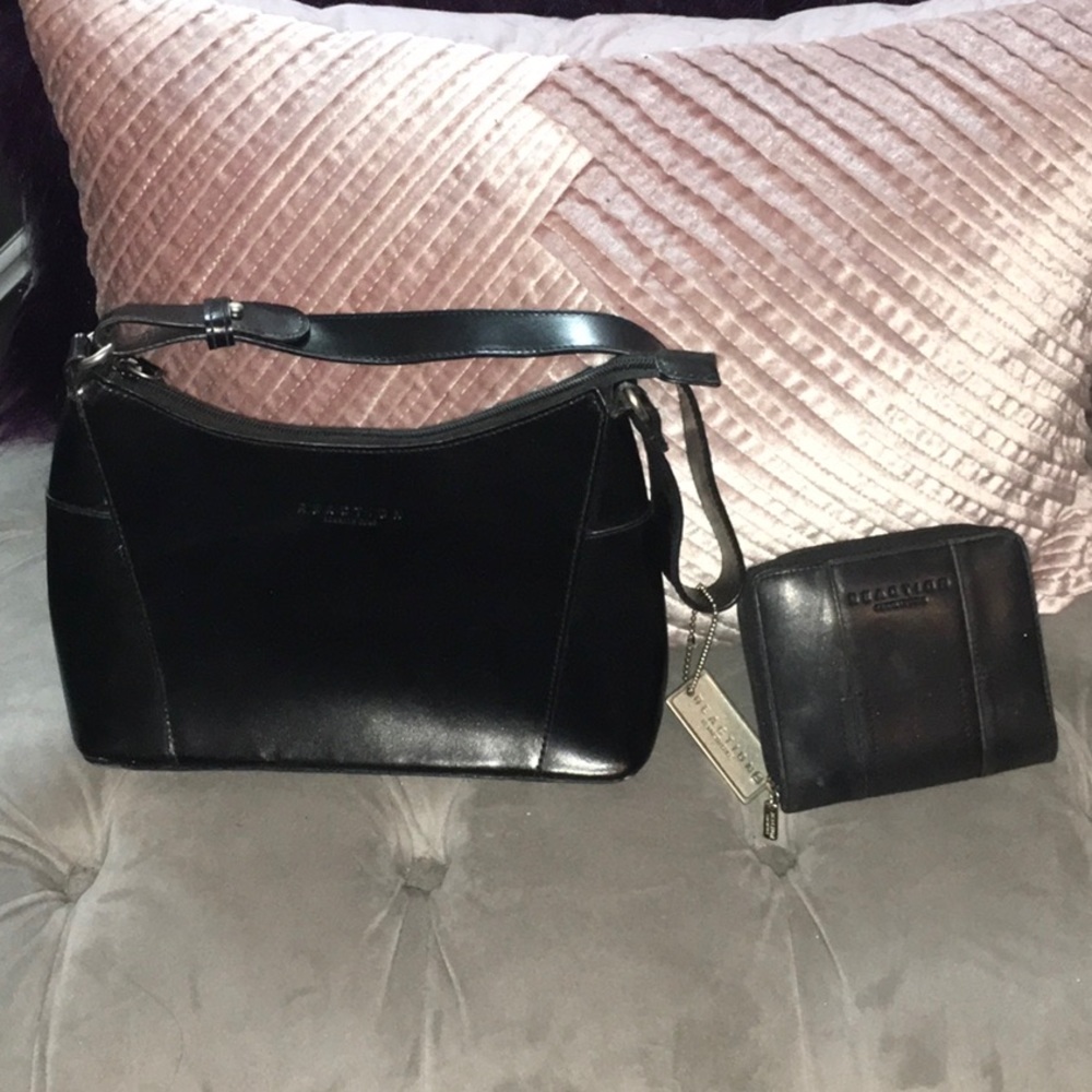Kenneth Cole Reaction purse with matching wallet